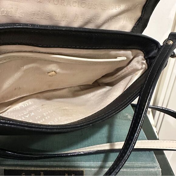 KATE SPADE Brightspot Avenue Sally Crossbody Bag Womens Black Leather Turnlock - Picture 6 of 10